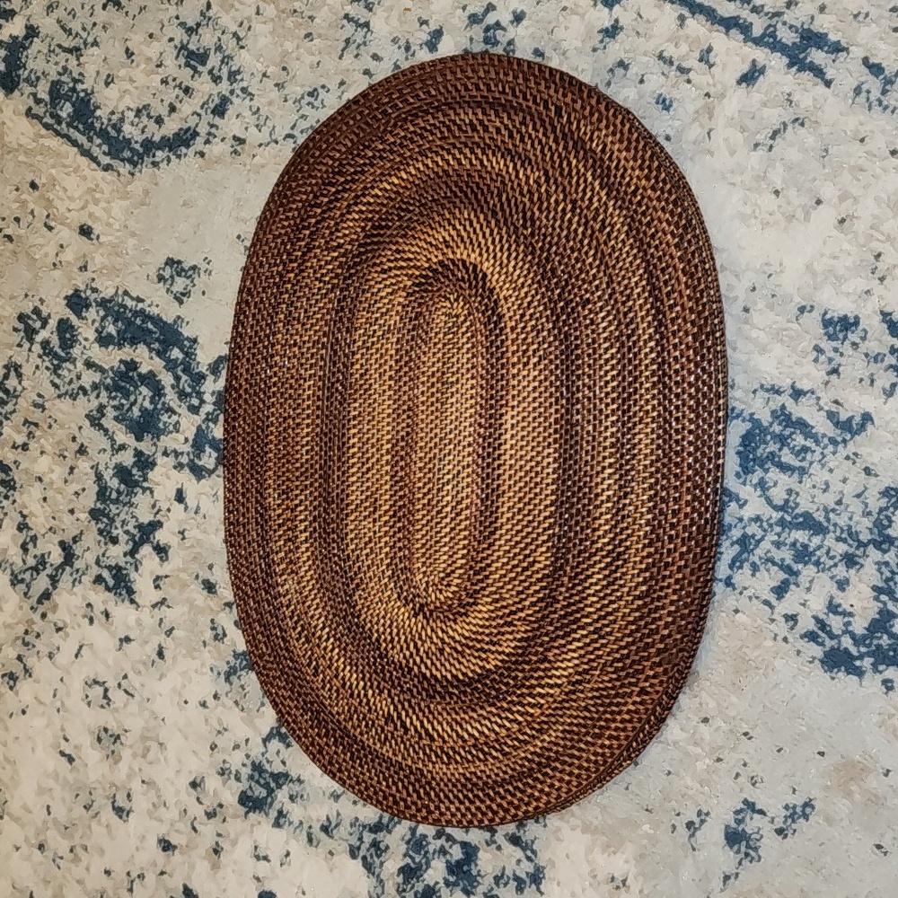 6 wicker chargers